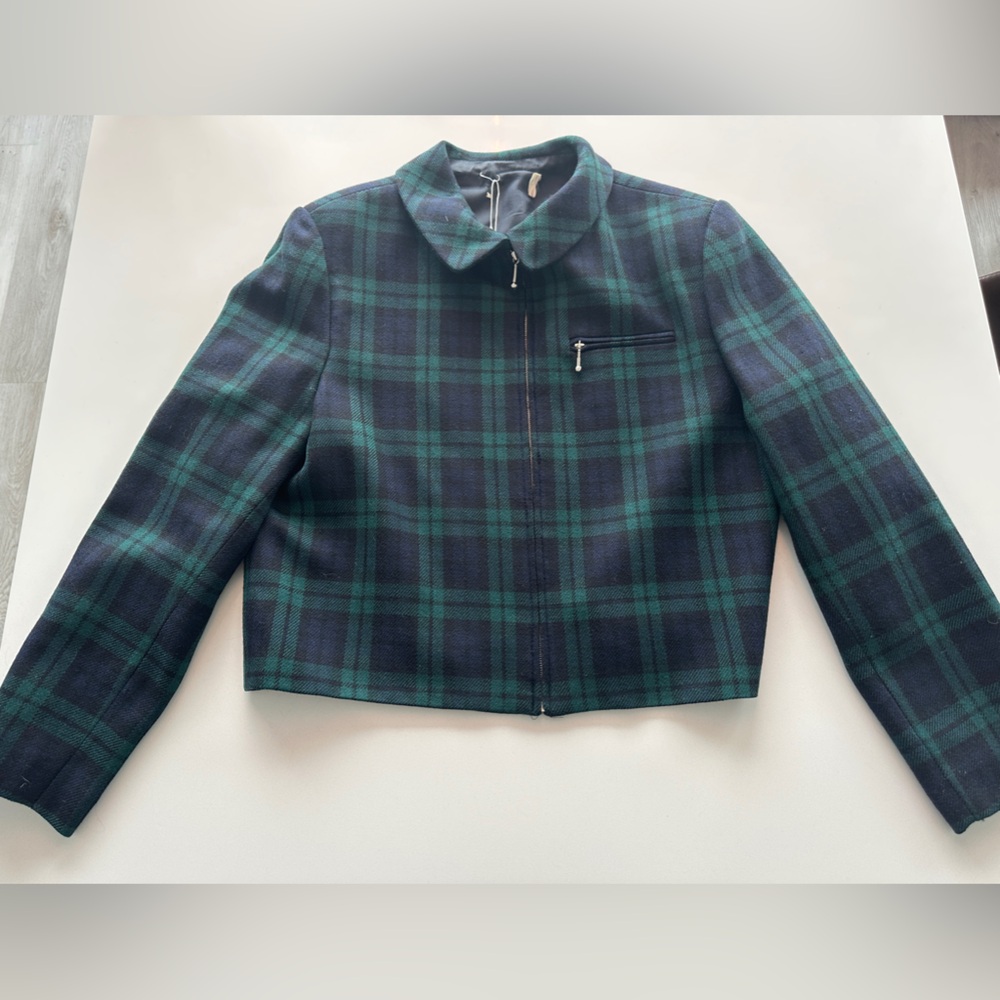 Vintage Plaid Jacket w/ Padded Shoulders in Green and Blue - Cropped Look